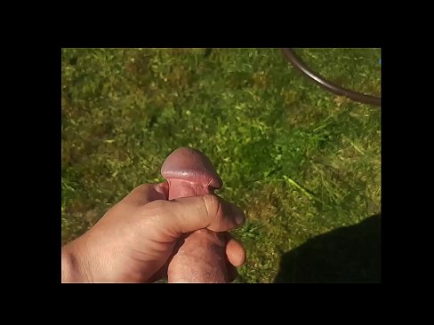 ❤️ Hot hottie dostaje jej różowy cipki fucked i cums z squirt w letnim ogrodzie ️❌ Super porn at us
