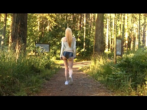 ❤️ Piękna kobieta porusza się powoli, nie naga wideo ️❌ Super porn at us